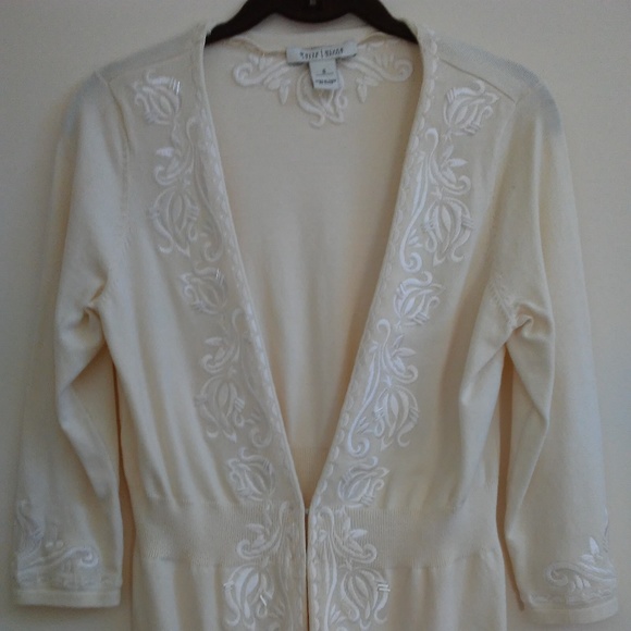 White House Black Market Sweater Cream Small - Picture 5 of 6